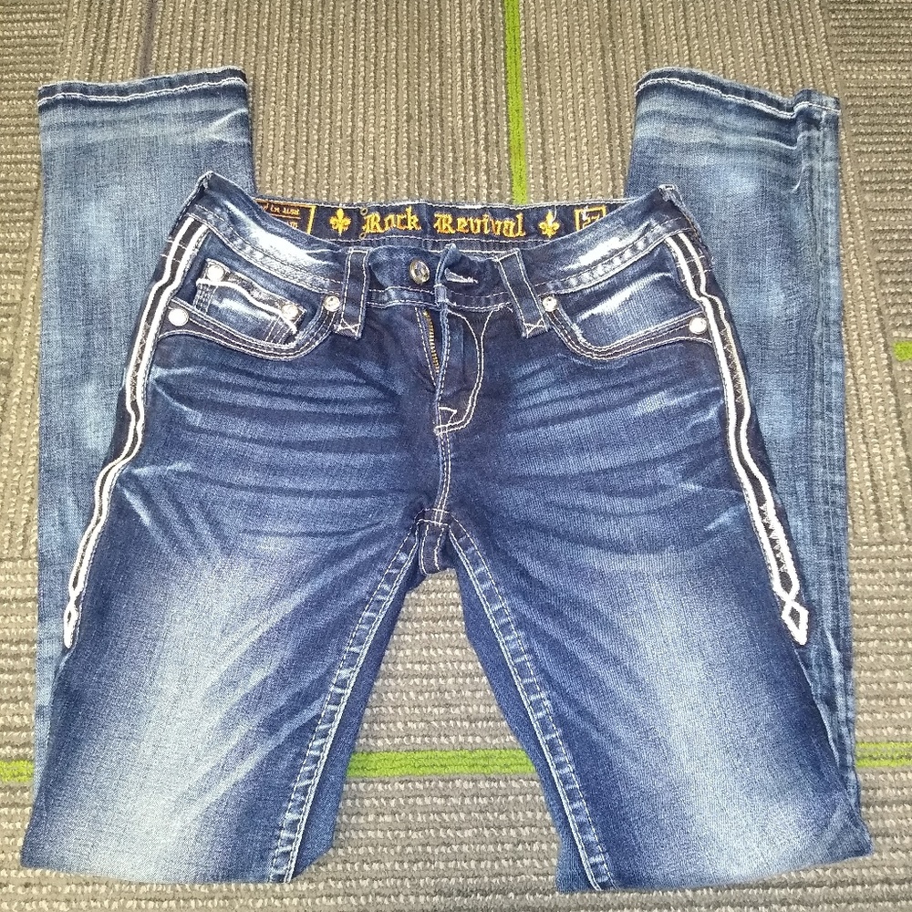Rock Revival ⚜️ SZ 27 Ruella Straight